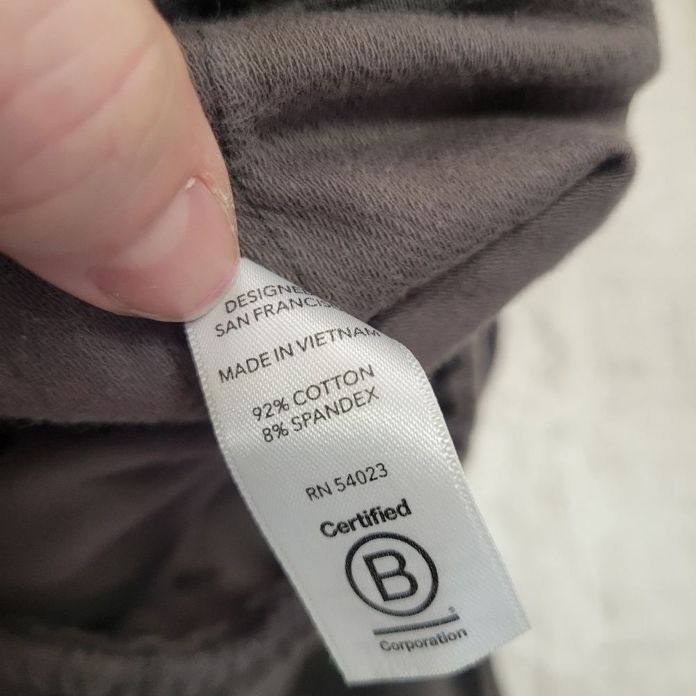 Athleta camo farallon jogger size 4 - Picture 10 of 10